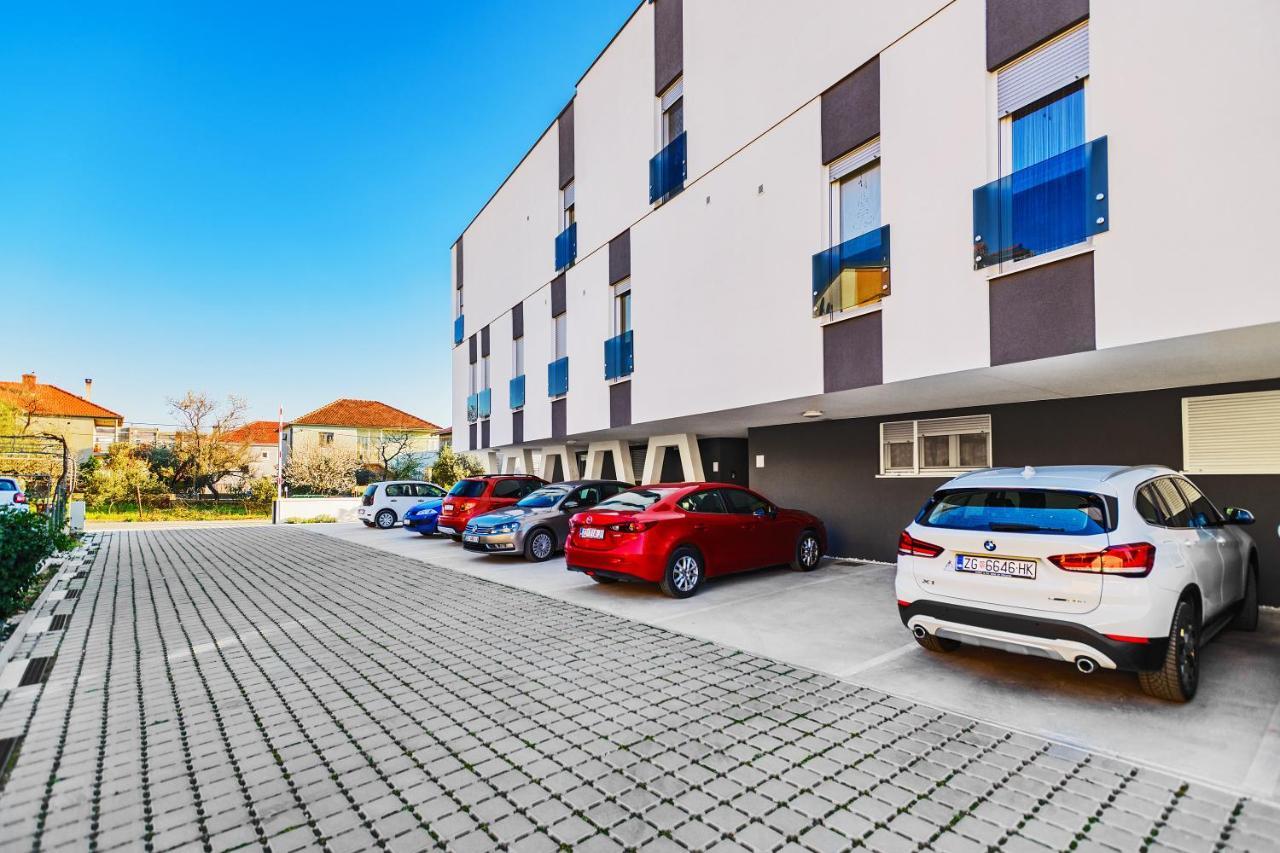 Holiday Apartment Zadar - With Summer Balcony And Parking Exterior photo